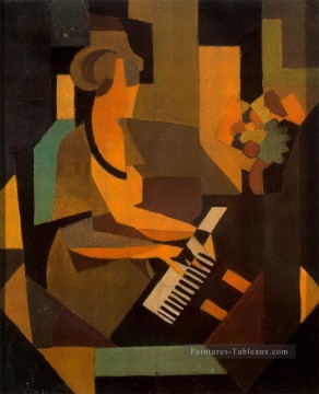 Rene Magritte Painting - Georgette al piano 1923 René Magritte